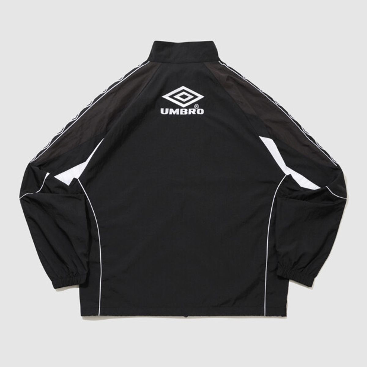 엄브로(UMBRO) HBL OG 스탠넥 바람막이 자켓 블랙 UR121CJK23