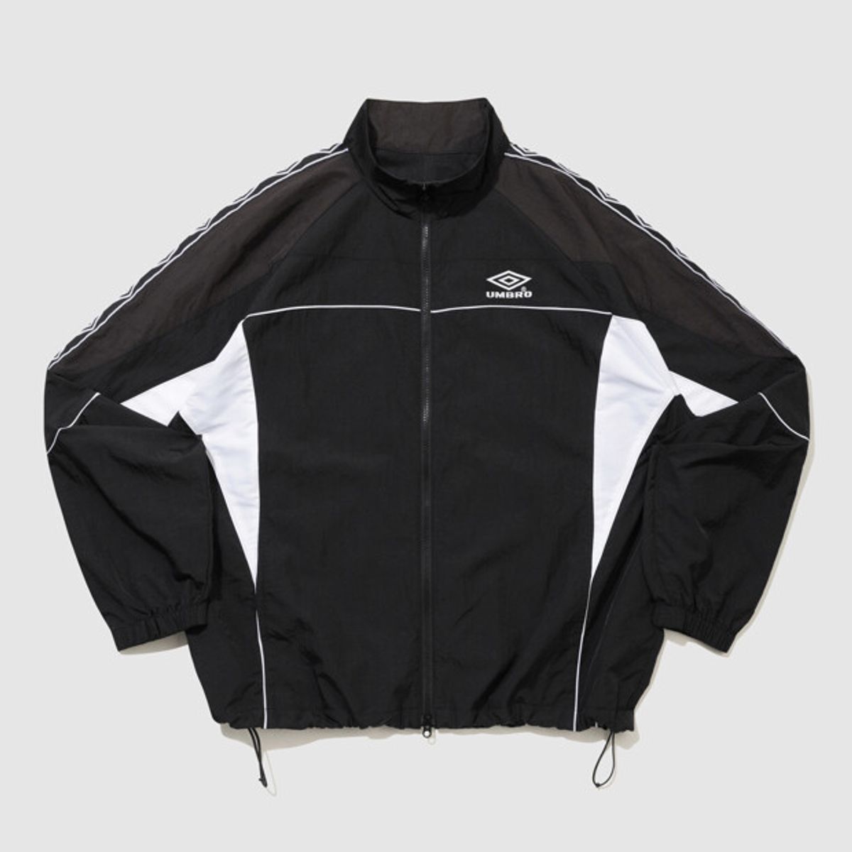 엄브로(UMBRO) HBL OG 스탠넥 바람막이 자켓 블랙 UR121CJK23