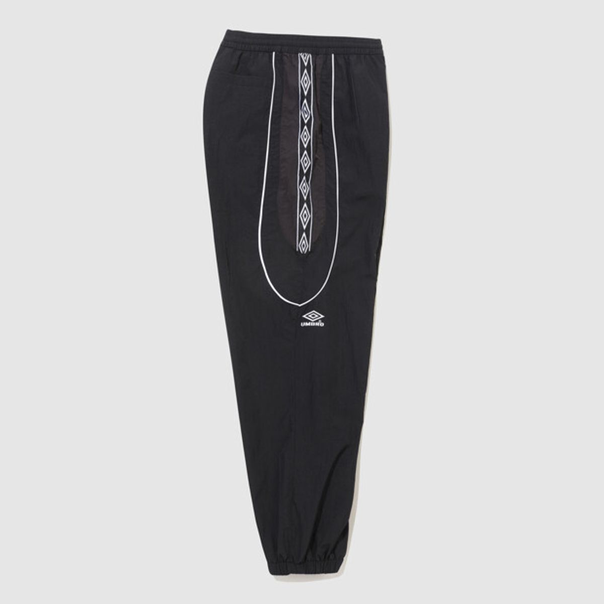 엄브로(UMBRO) HBL OG 우븐 조거 팬츠 블랙 UR121CPT23