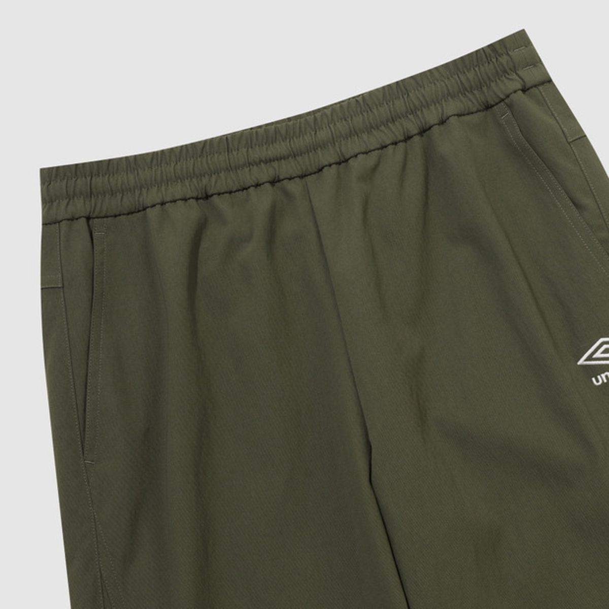 엄브로(UMBRO) 캐주얼 스판 테이퍼드 팬츠 카키 UR123CPT13