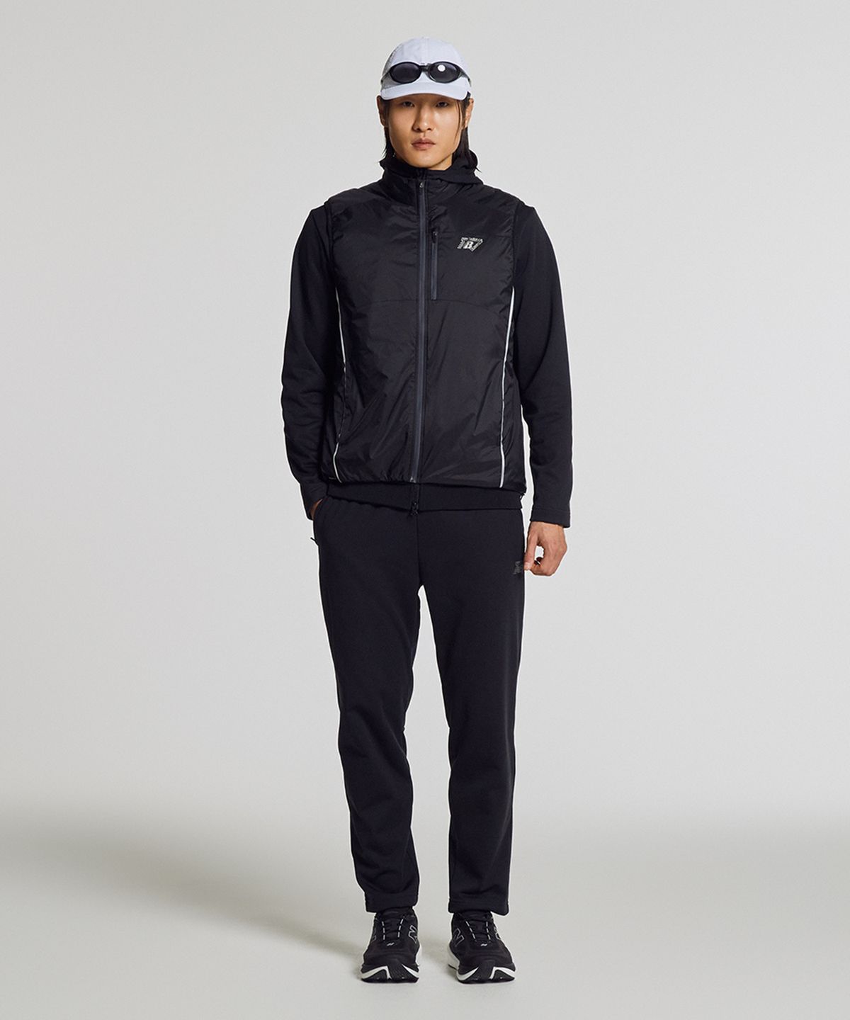 뉴발란스(NEW BALANCE) NBMLG15213 / PF 에센셜 스트레이트팬츠 (BLACK)