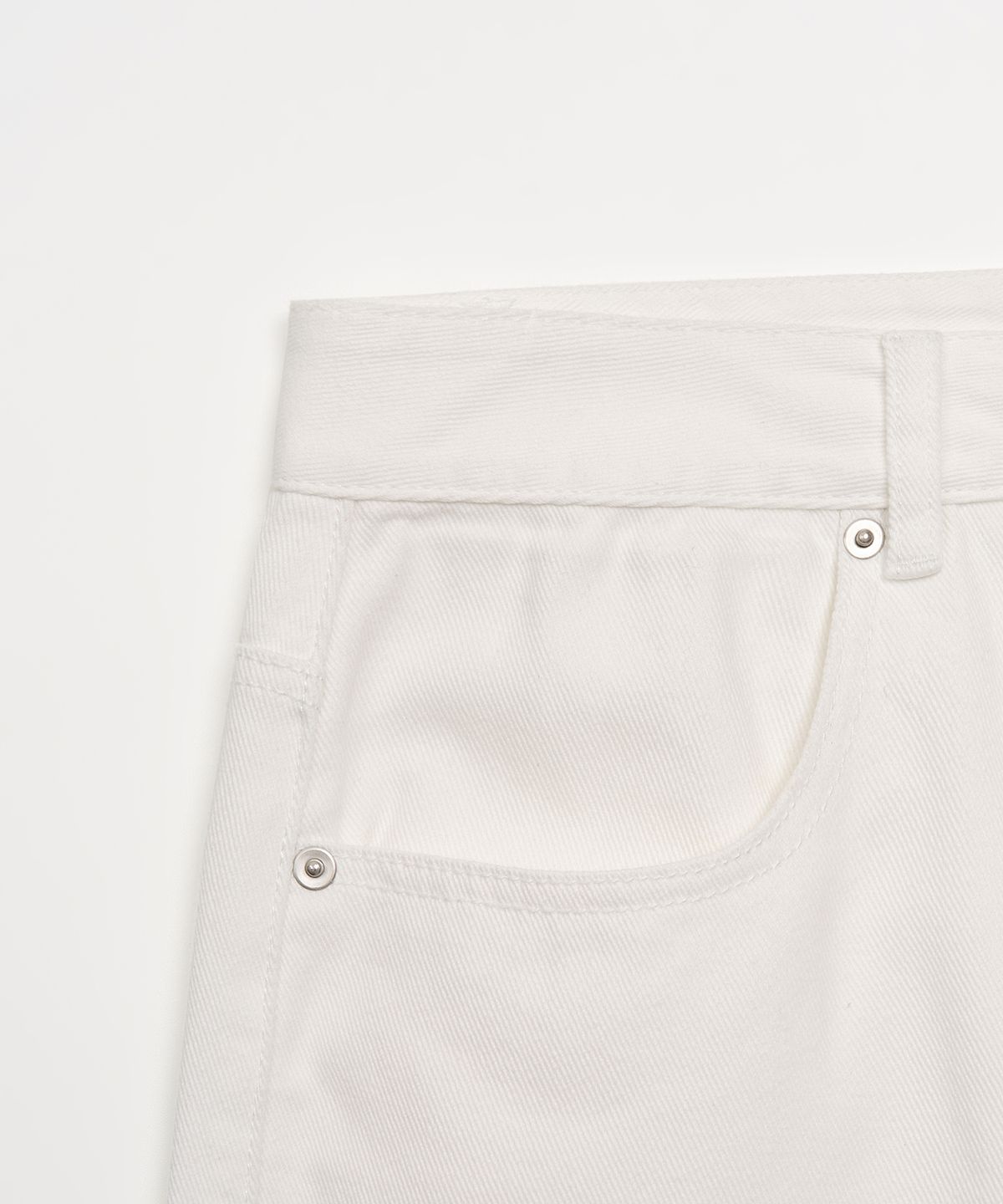 토피(TOFFEE) 딥 커브드 데님 팬츠 (WHITE)