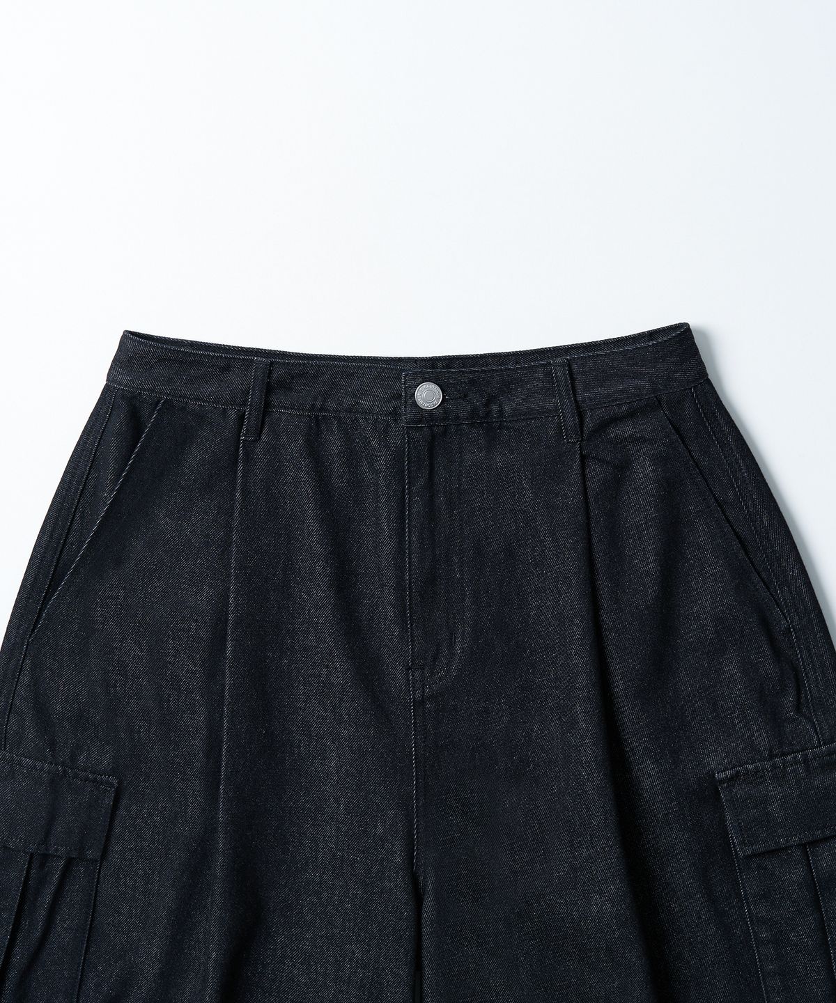 엑스컨테이너(EXCONTAINER) 로우 벌룬 카고 데님 팬츠 (INDIGO)