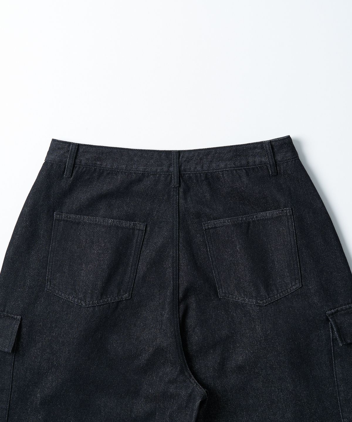 엑스컨테이너(EXCONTAINER) 로우 벌룬 카고 데님 팬츠 (INDIGO)