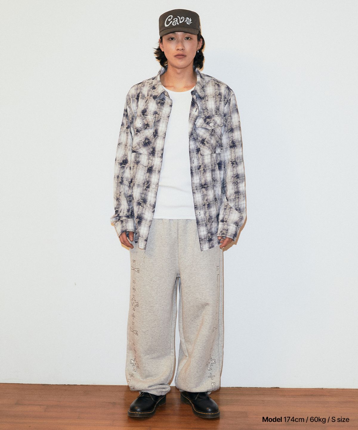 마하그리드(MAHAGRID) BLEACHED RAW-CUT CHECK SHIRT NAVY(MG2GSMW320A)