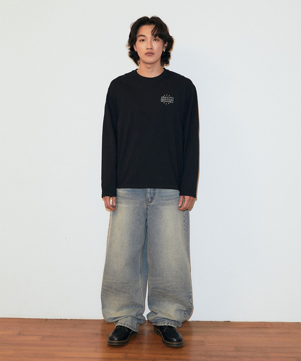 마하그리드(MAHAGRID) SOLAR EMB DENIM PANT BLUE(MG2GSMD110A)