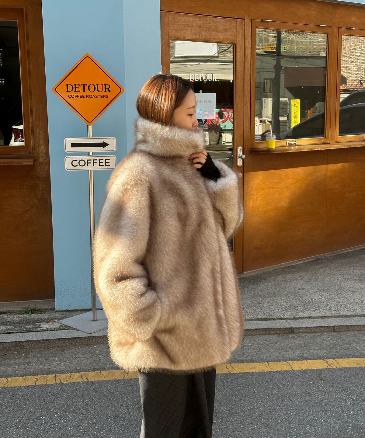 쥬시쥬디(JUCYJUDY) 페이크퍼하프자켓 JZRF729B