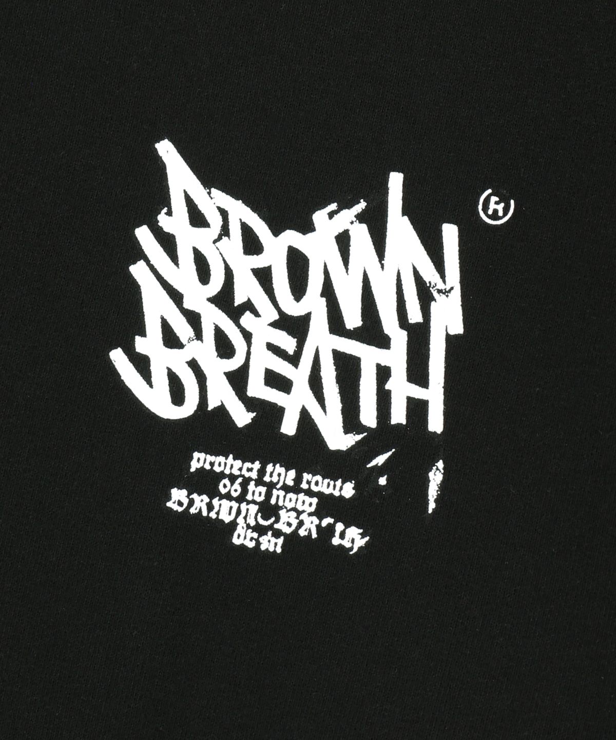 브라운브레스(BROWNBREATH) CRACKED TAG CREWNECK - BLACK