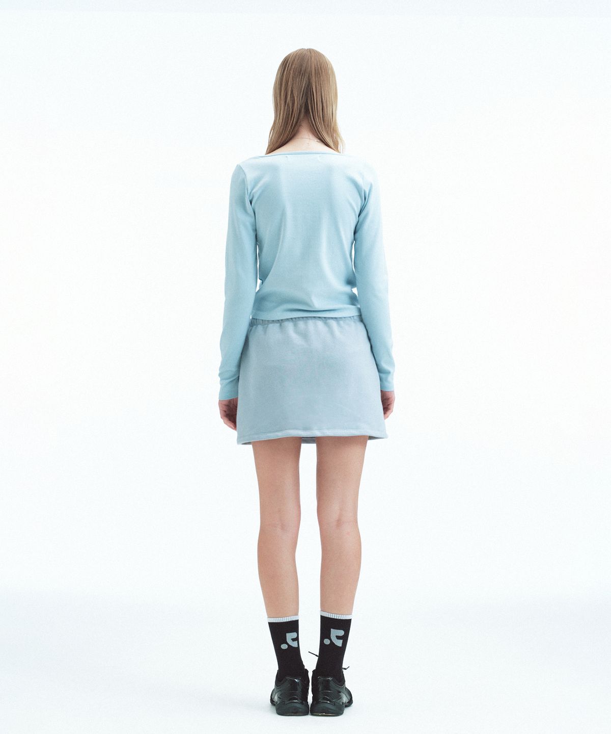 레스트앤레크레이션(REST&RECREATION) TIE LONG SLEEVE TOP - SKY BLUE