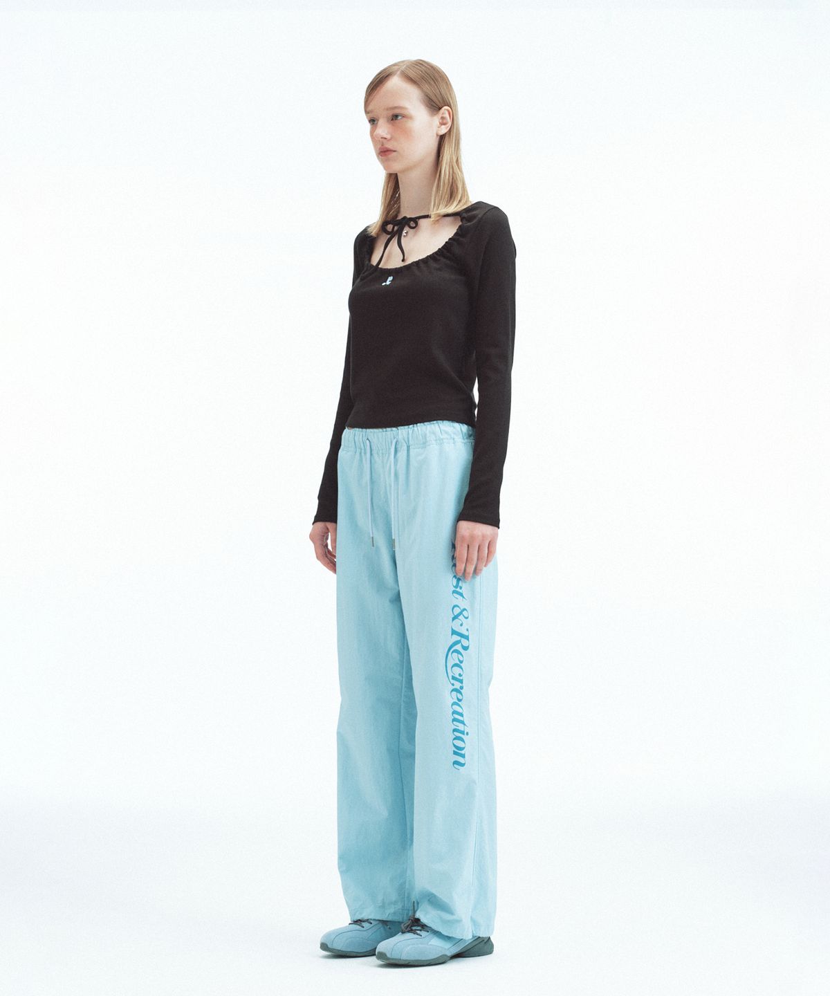 레스트앤레크레이션(REST&RECREATION) TIE LONG SLEEVE TOP - BLACK