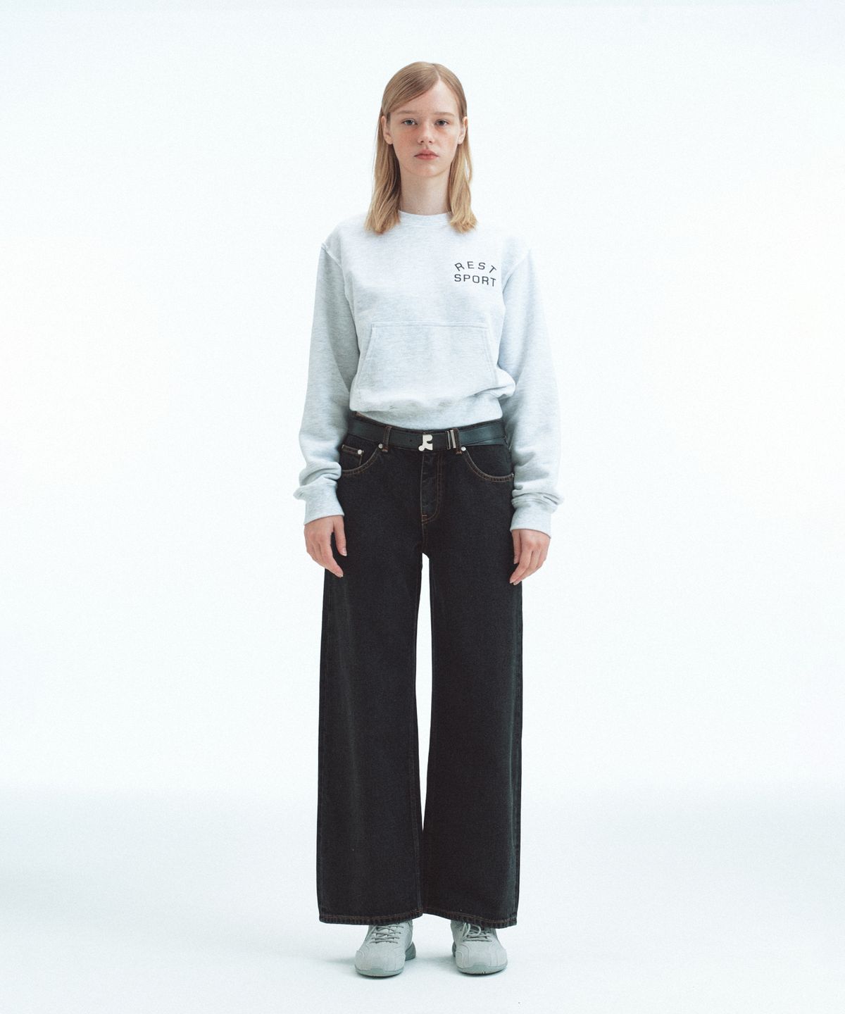 레스트앤레크레이션(REST&RECREATION) POCKET SWEATSHIRT - LIGHT GREY