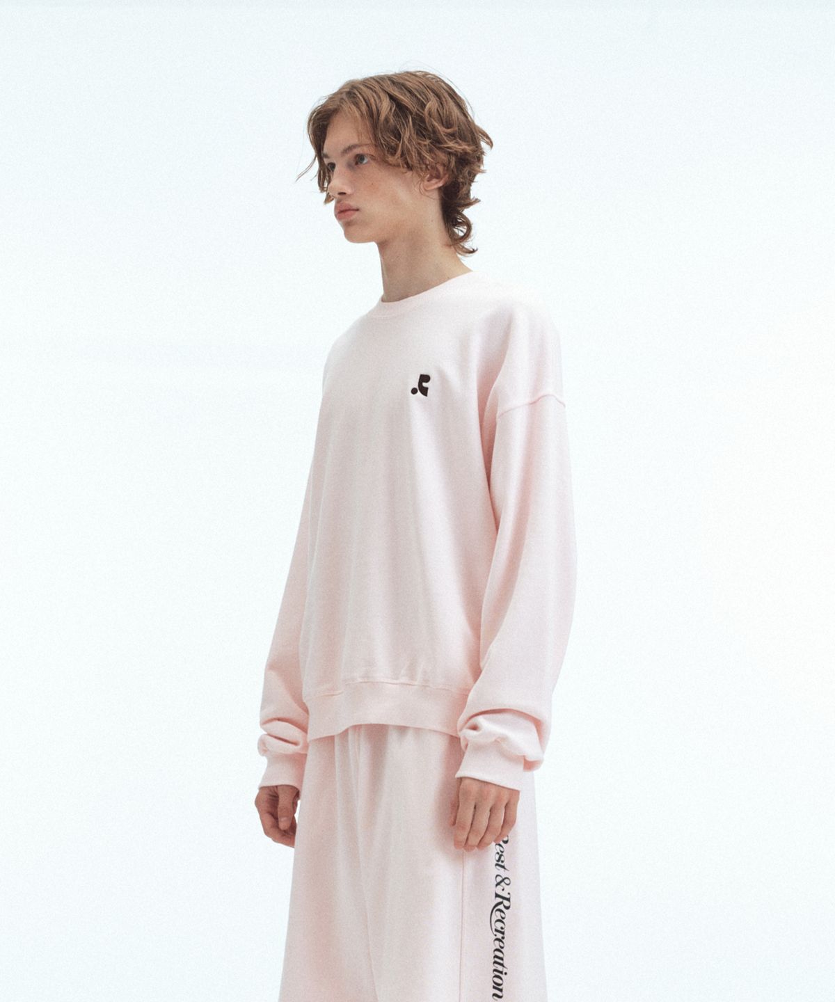 레스트앤레크레이션(REST&RECREATION) OVERSIZED LOGO SWEATSHIRT - PINK