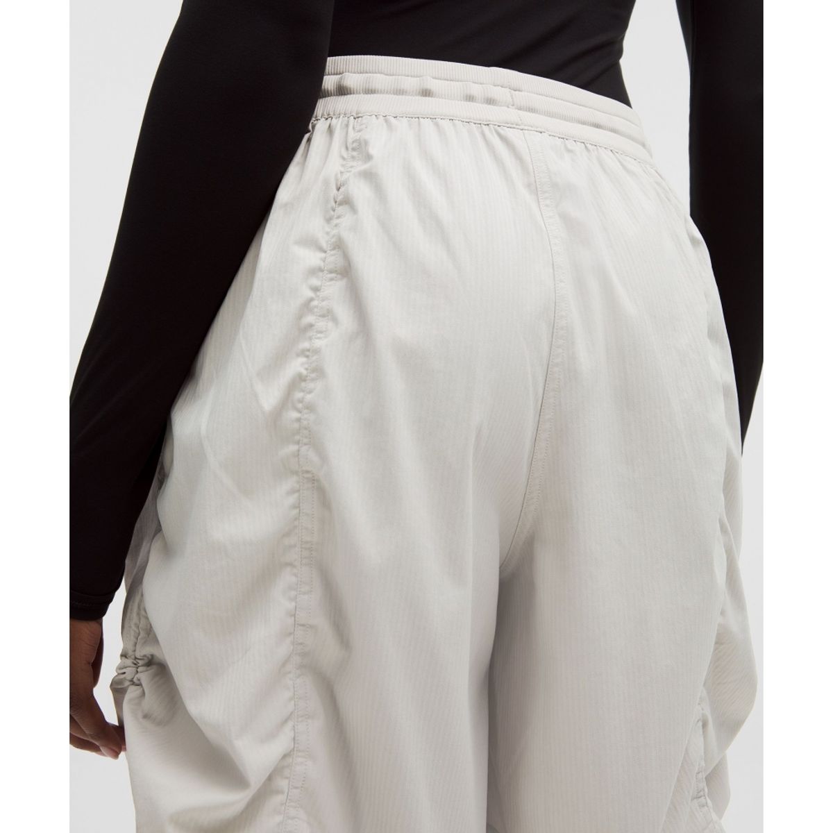 룰루레몬(LULULEMON) 댄스 스튜디오 하이라이즈 버뮤다 쇼츠 7inch  DVGY