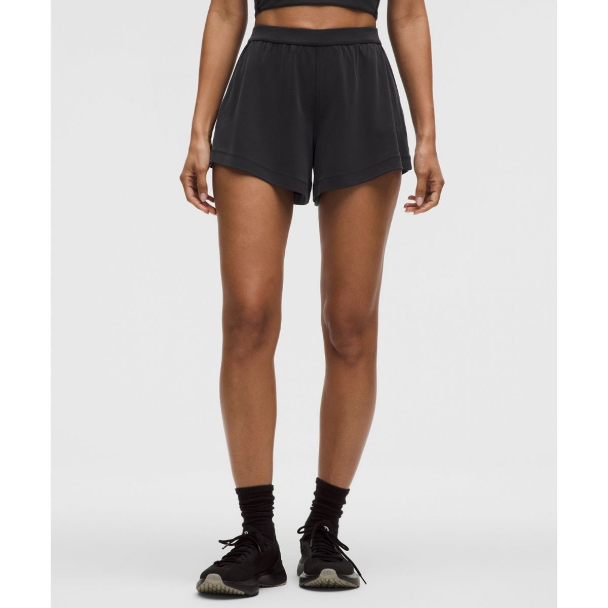 룰루레몬(LULULEMON) 드레이피 Softstreme 하이라이즈 쇼츠 3.5inch  BLK