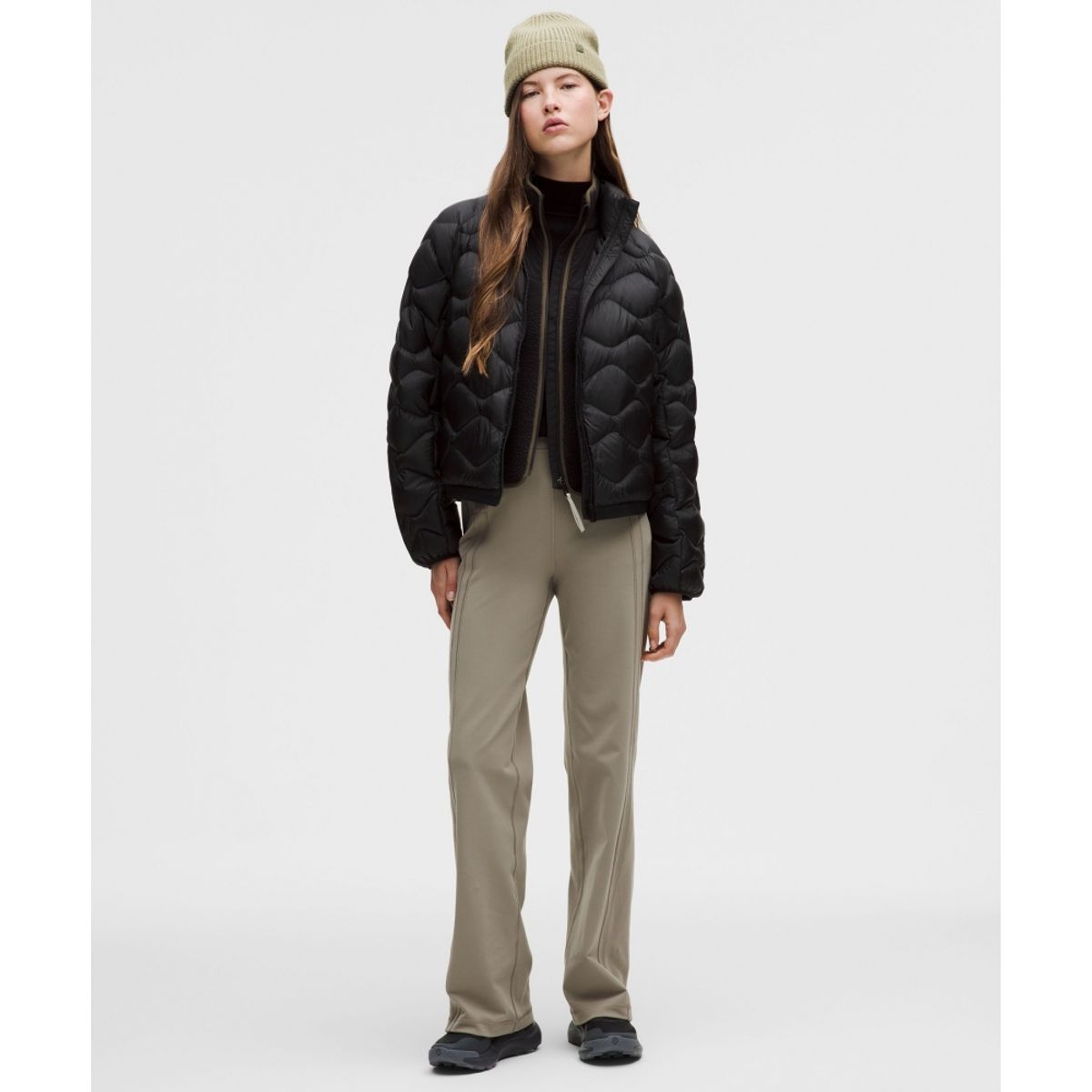 룰루레몬(LULULEMON) 페더웨이트 900 다운 필 퀼티드 재킷  BLK