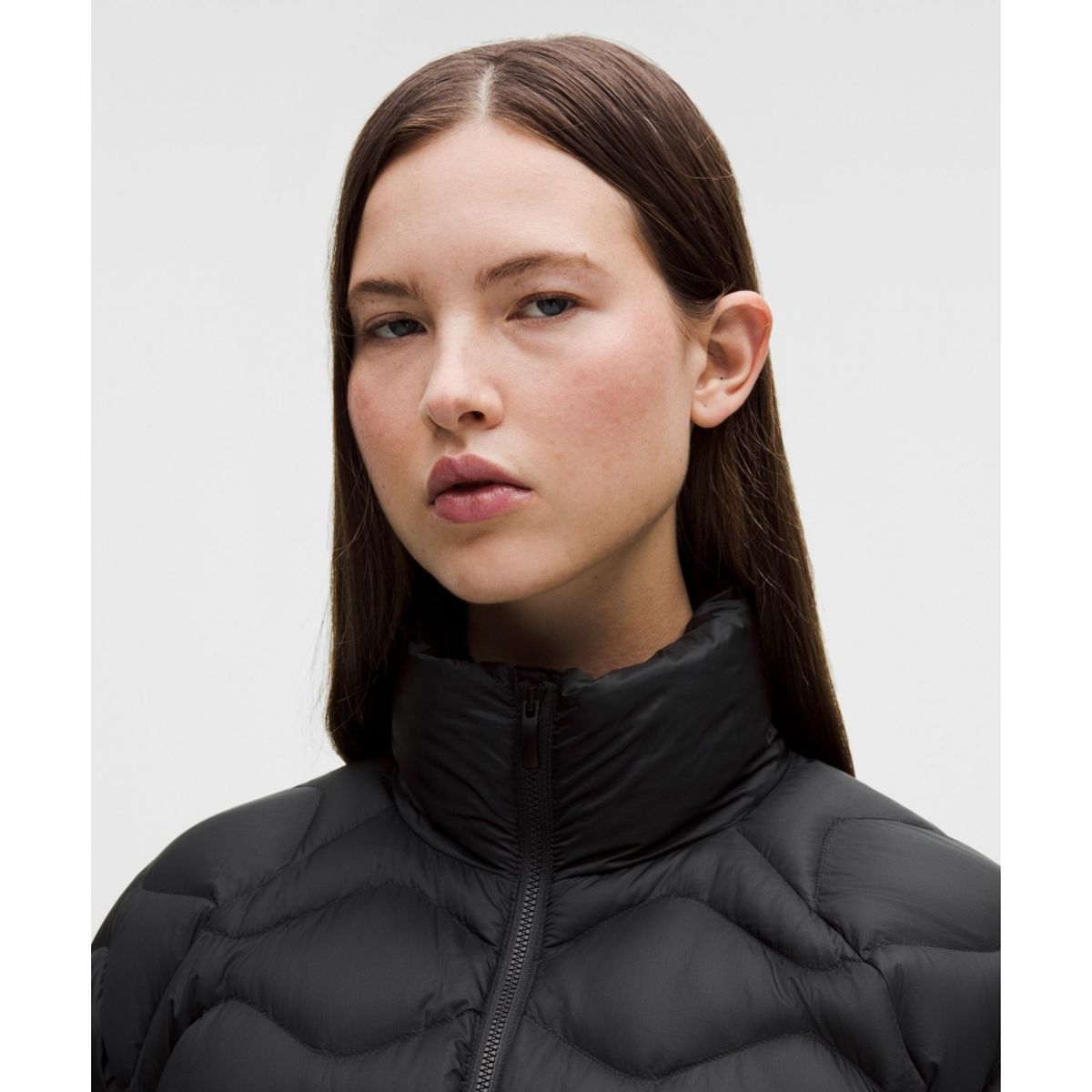룰루레몬(LULULEMON) 페더웨이트 900 다운 필 퀼티드 재킷  BLK