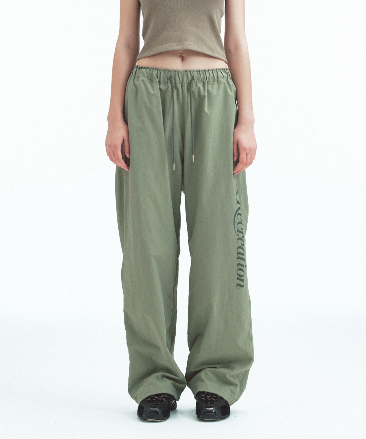 레스트앤레크레이션(REST&RECREATION) WIDE NYLON PANTS - KHAKI