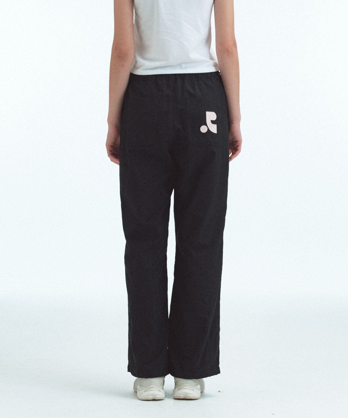 레스트앤레크레이션(REST&RECREATION) WIDE NYLON PANTS - BLACK