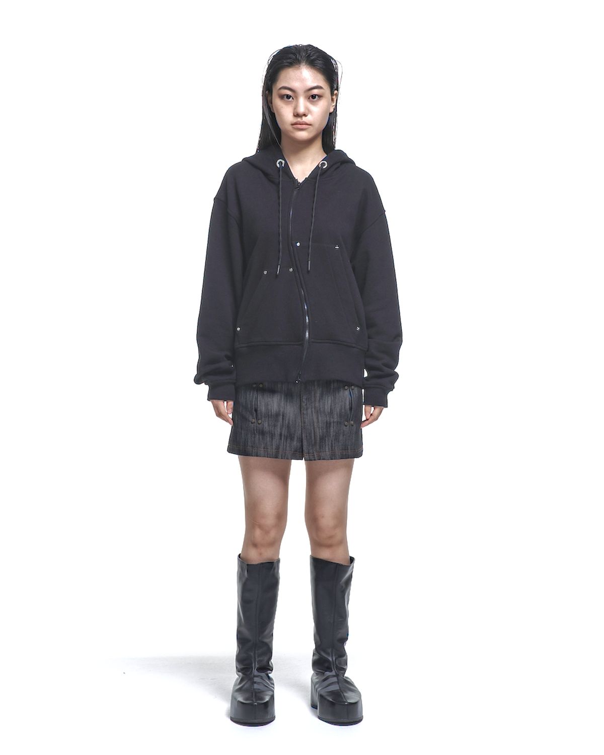 에르 바이 에러리스트(ERR BY ERRORIST) DISTORTION HOOD ZIP UP [BLACK]