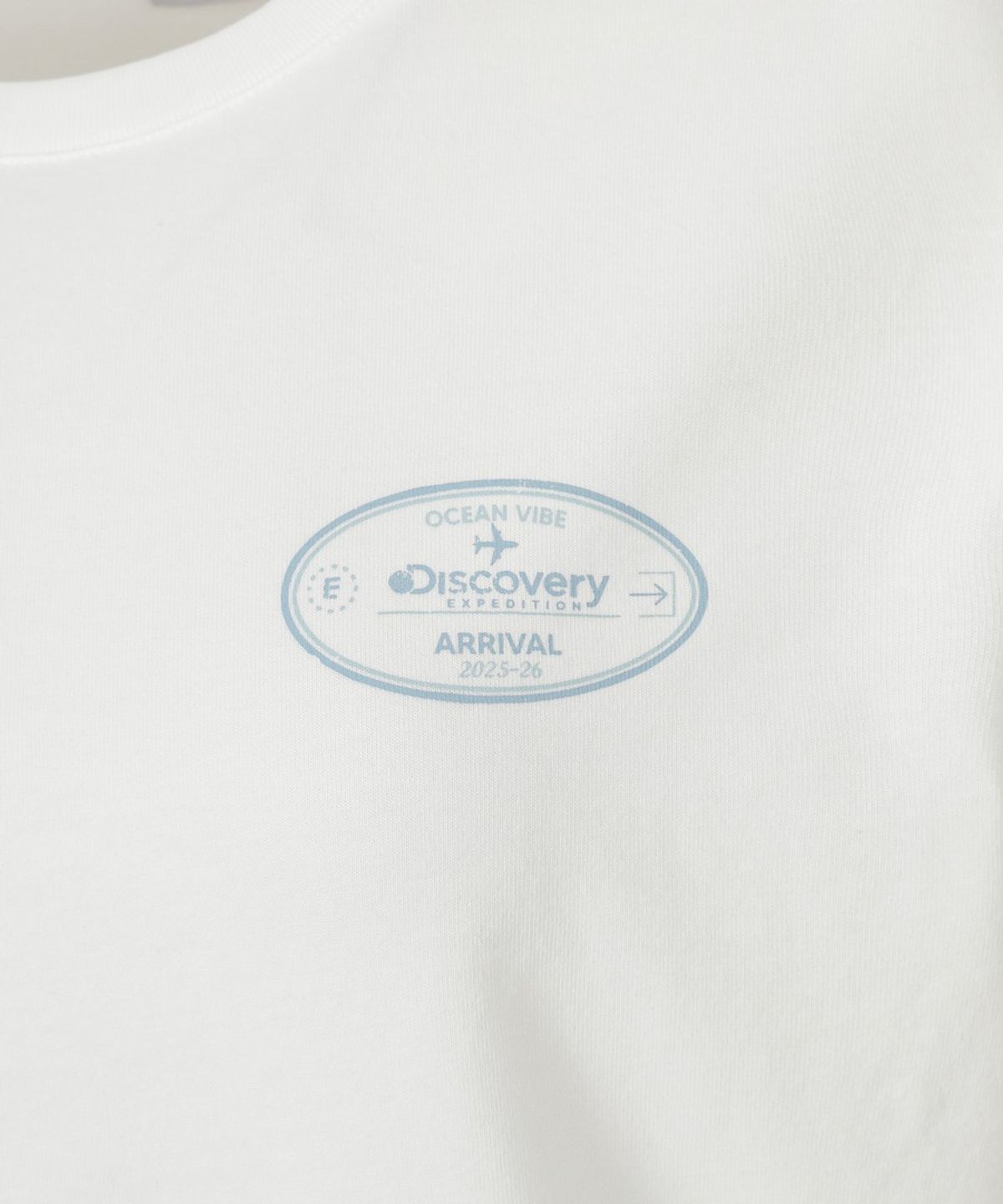 디스커버리 익스페디션(DISCOVERY EXPEDITION) 여성 스탬프 세미오버핏 반팔티셔츠 (WHITE)