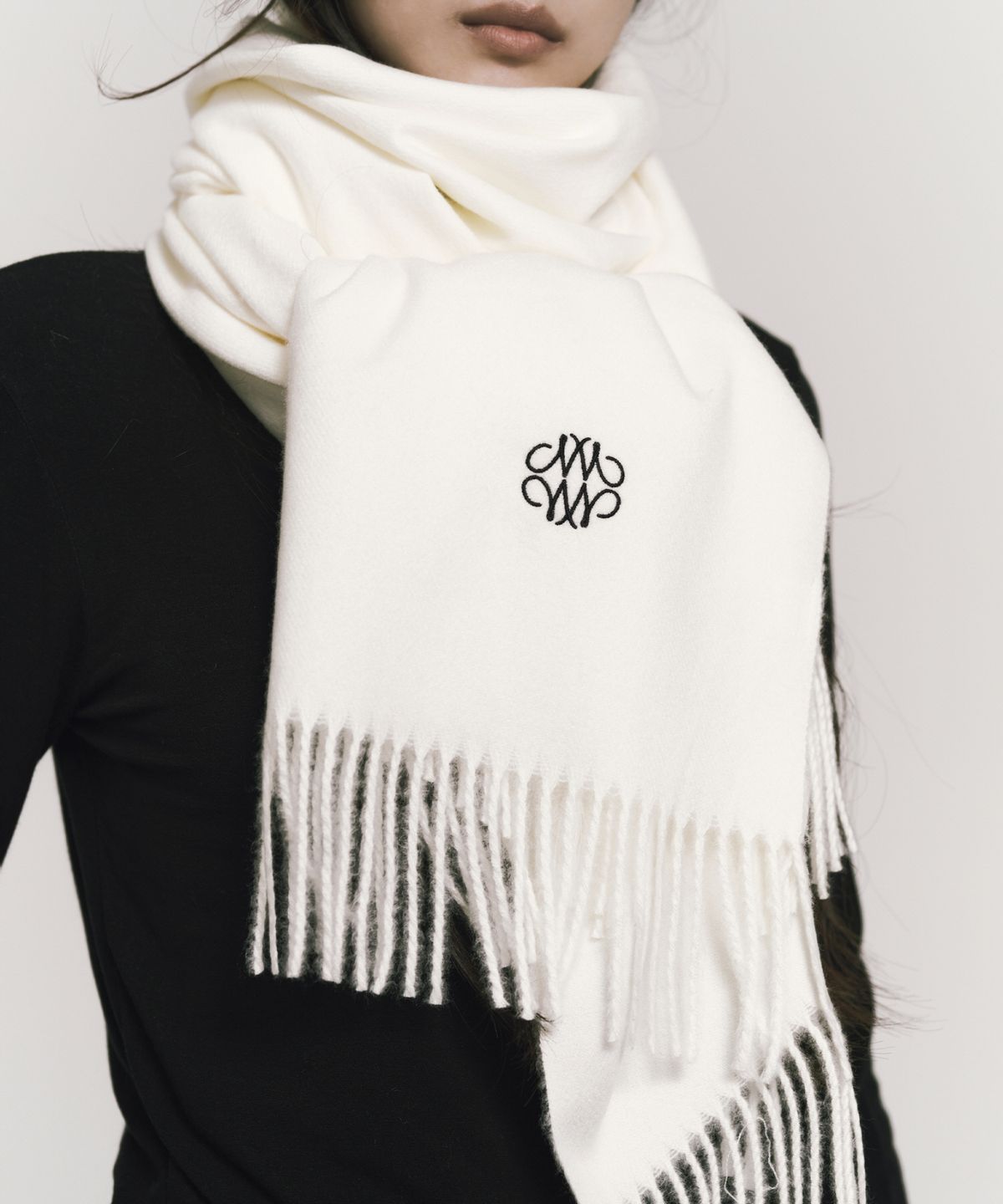 닉앤니콜(NICK&NICOLE) NICOLE PREMIUM MUFFLER_IVORY