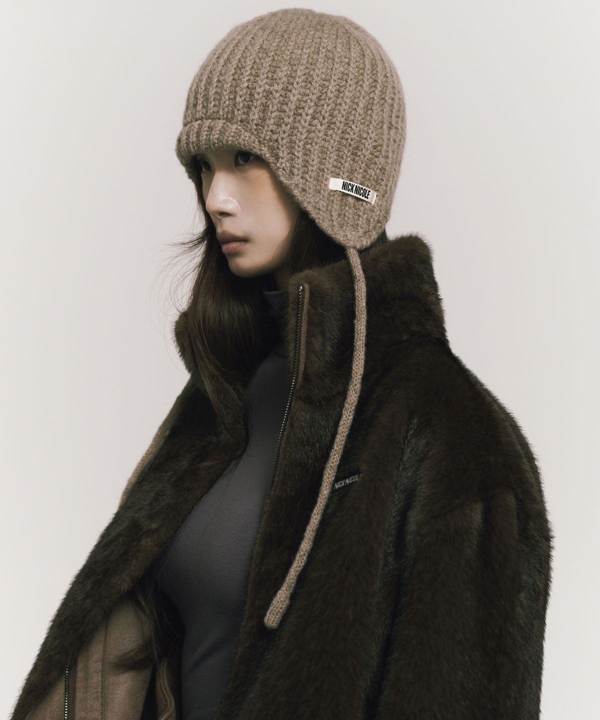 닉앤니콜(NICK&NICOLE) RIBBED KNIT EAR FLAP CAP_BROWN