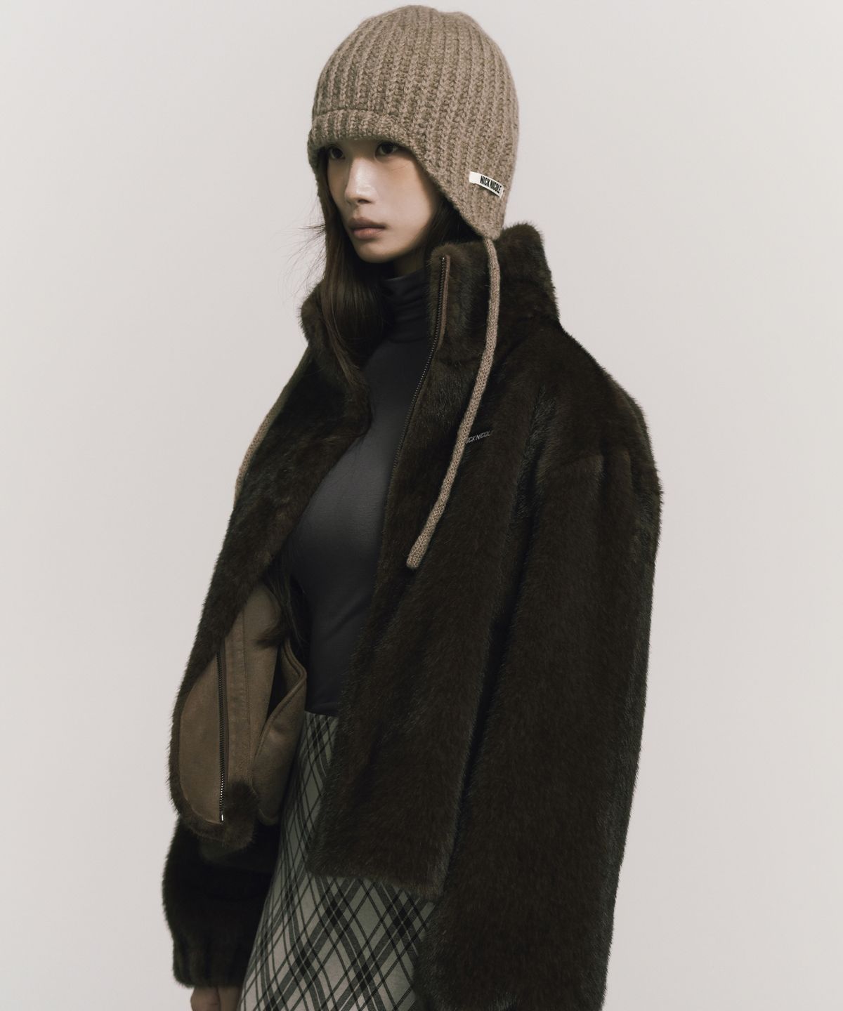 닉앤니콜(NICK&NICOLE) RIBBED KNIT EAR FLAP CAP_BROWN