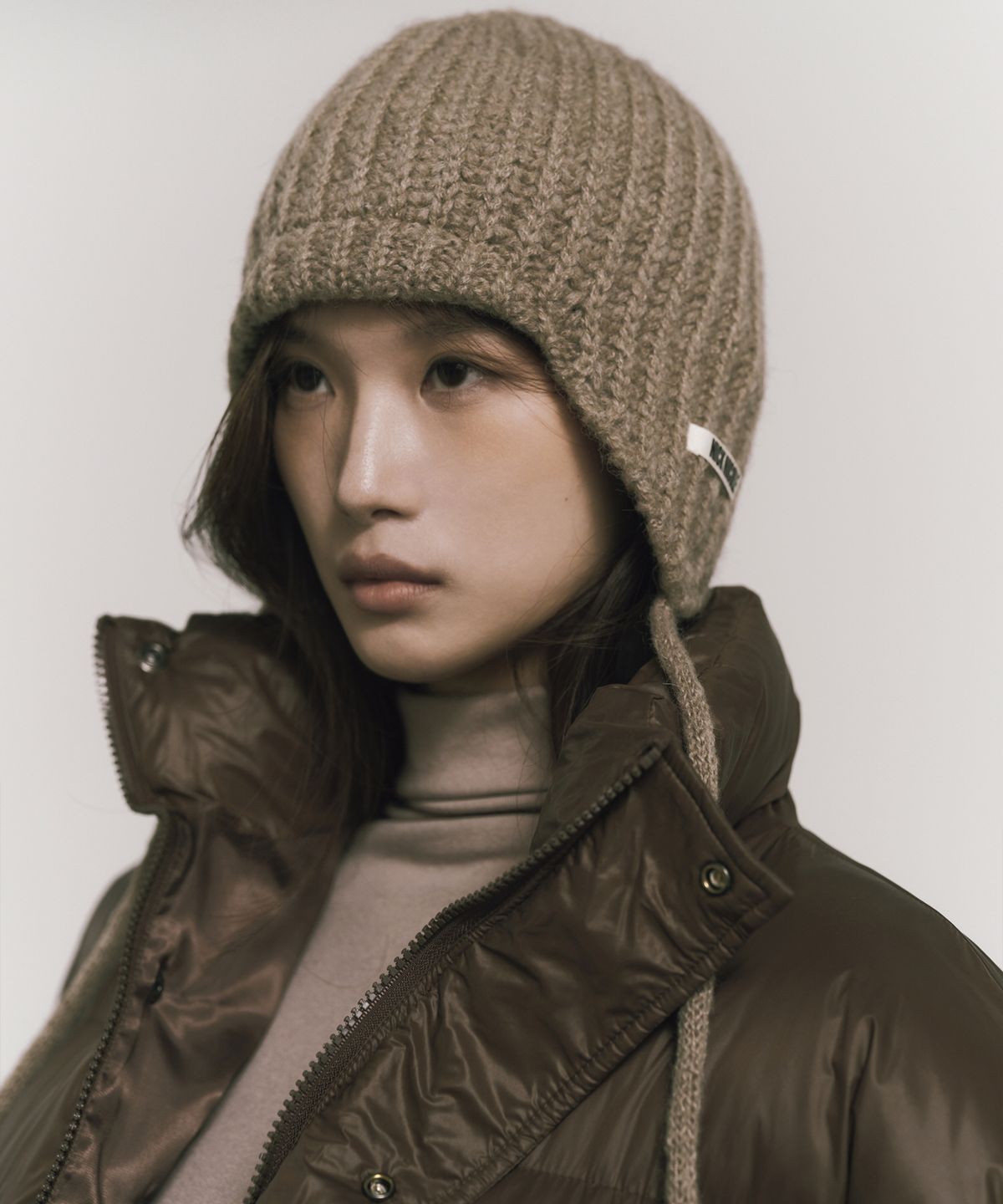닉앤니콜(NICK&NICOLE) RIBBED KNIT EAR FLAP CAP_BROWN