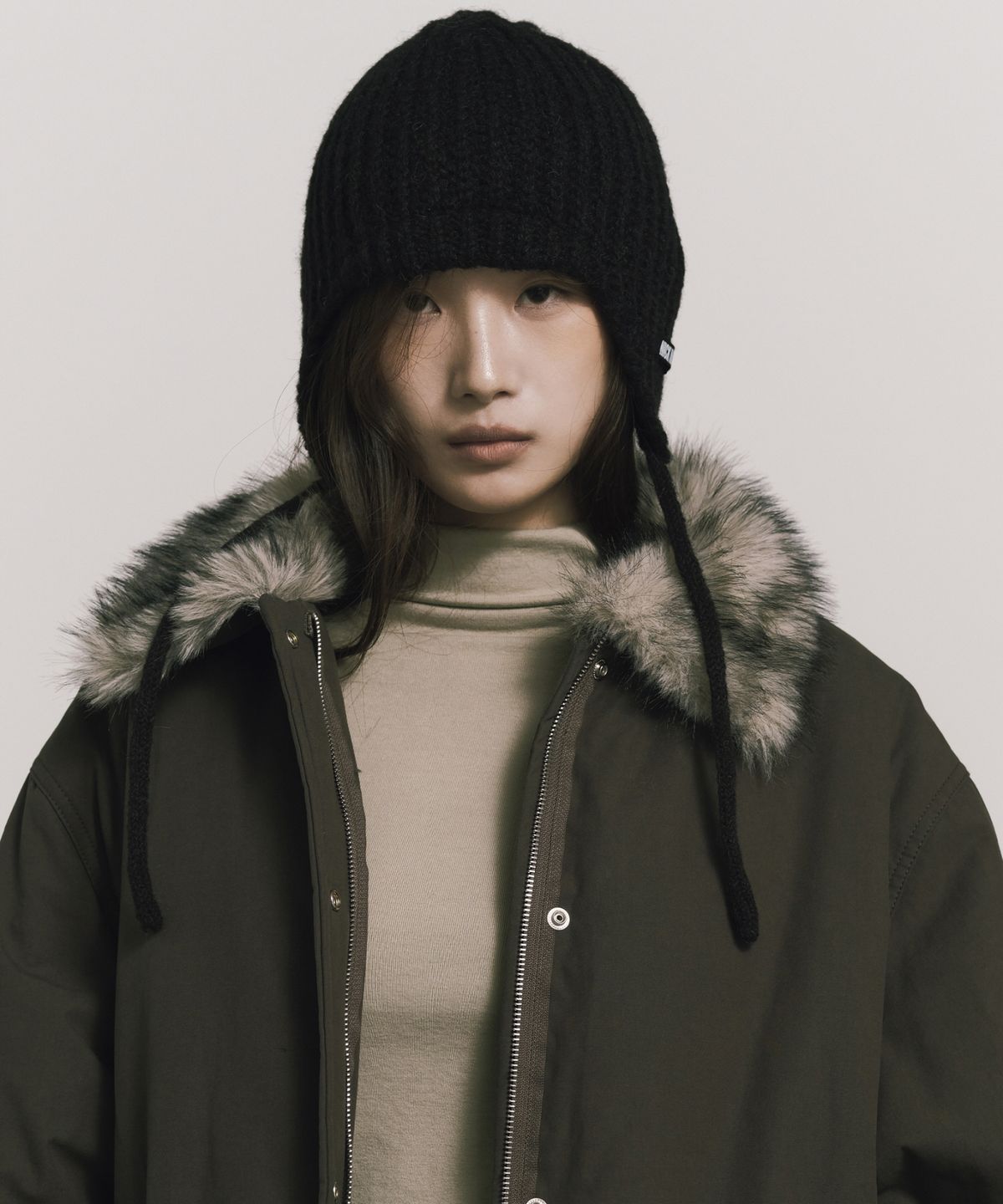 닉앤니콜(NICK&NICOLE) RIBBED KNIT EAR FLAP CAP_BLACK