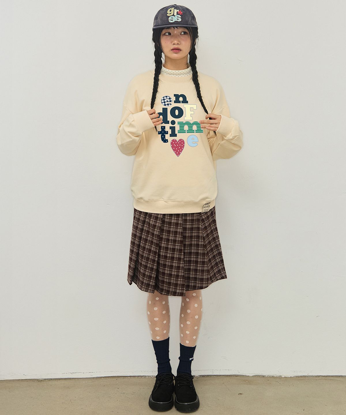 그레이버(GRAVER) [UNISEX]END OF TIME 로고 맨투맨_11color