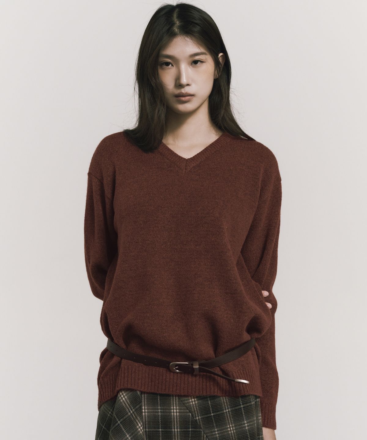 닉앤니콜(NICK&NICOLE) [ESSENTIAL] CLASSICAL SOFT V SWEATER_BRICK RED