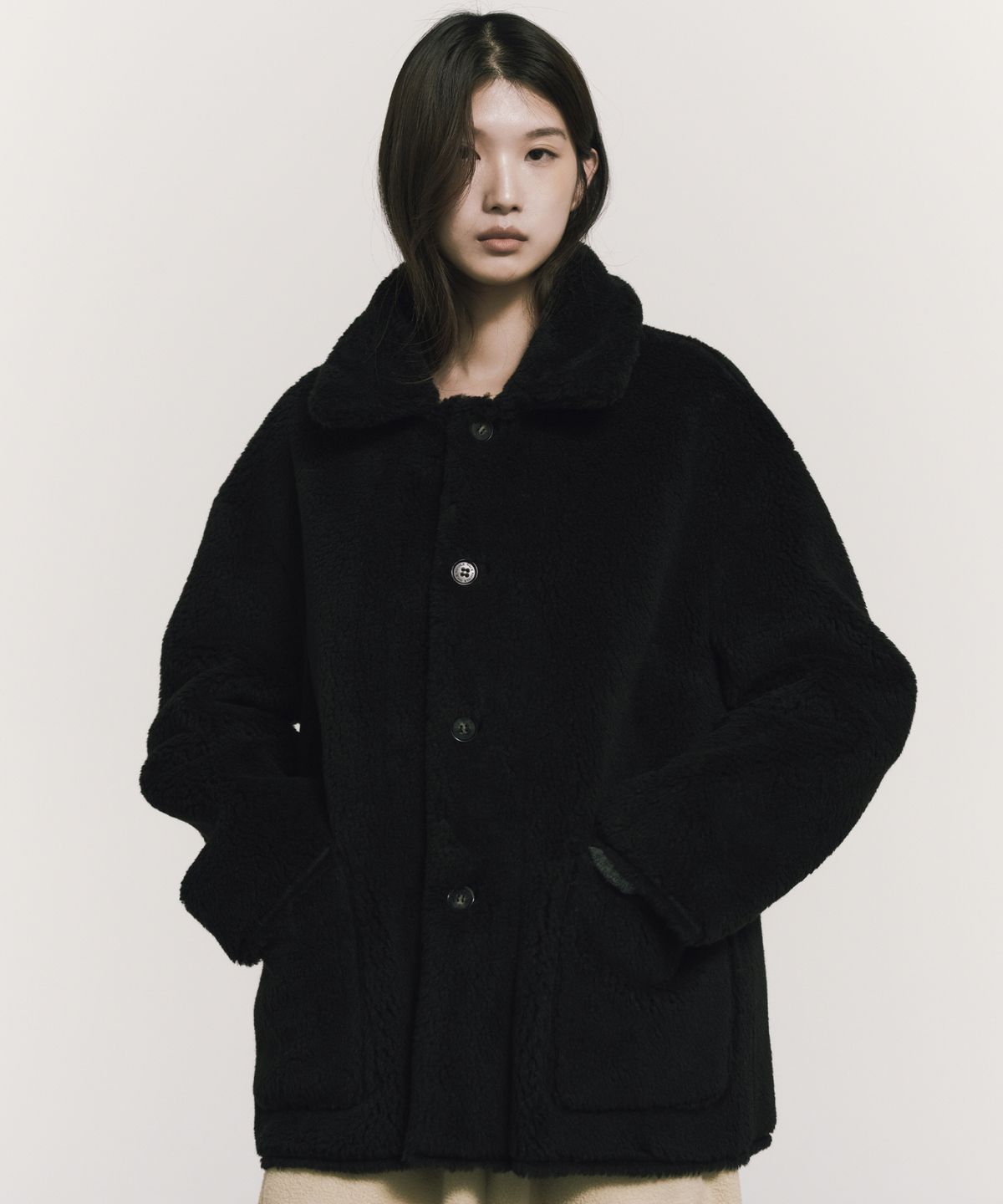 닉앤니콜(NICK&NICOLE) REVERSIBLE SHEARLING  FUR MUSTANG_BLACK
