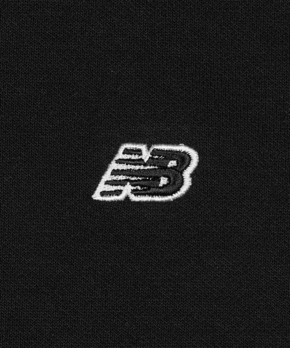 뉴발란스(NEW BALANCE) NBNCG11203 / UNI 에센셜 스몰로고 맨투맨 (BLACK)