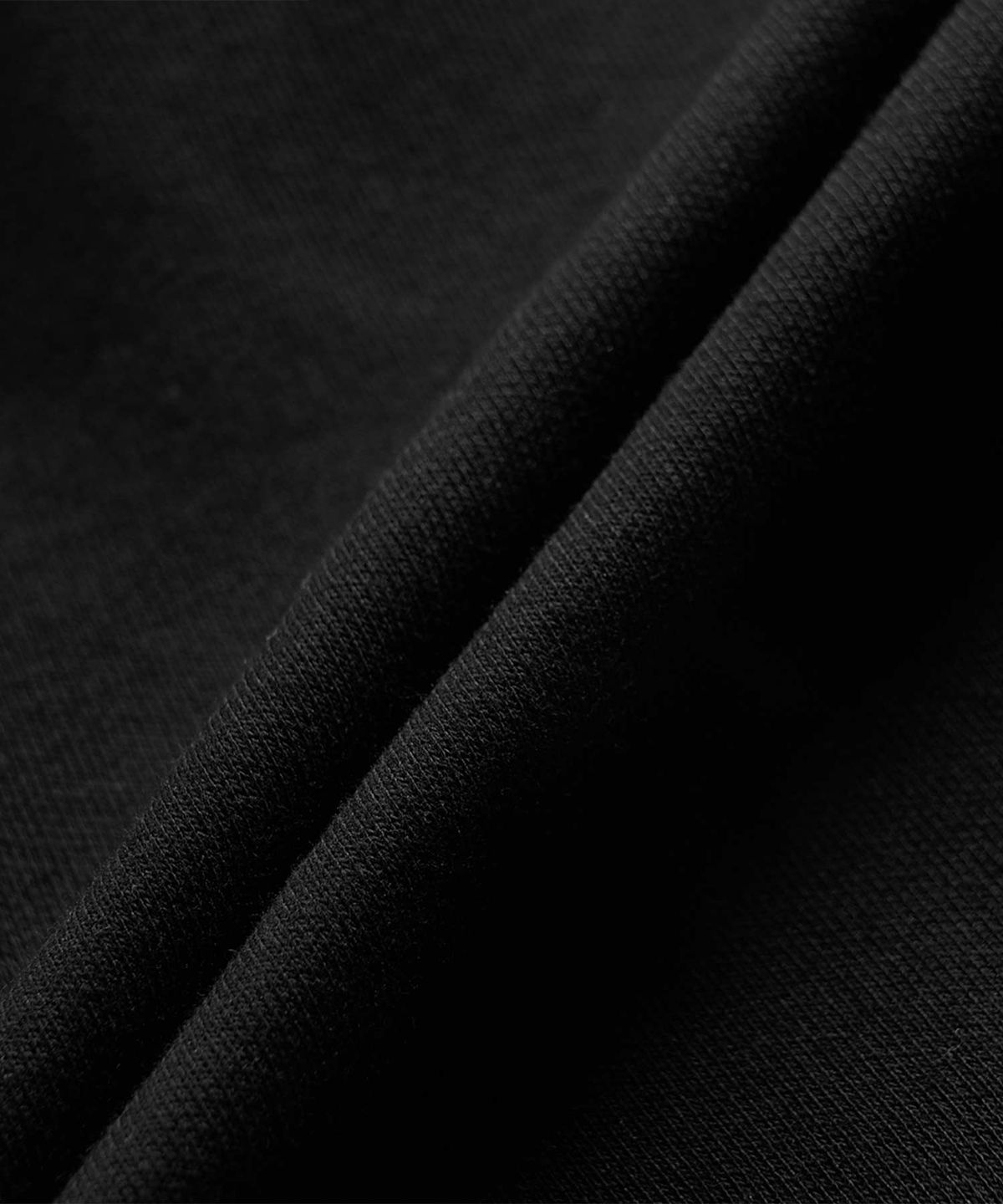 뉴발란스(NEW BALANCE) NBNCG11213 / UNI 에센셜 스몰로고 반집업 맨투맨 (BLACK)
