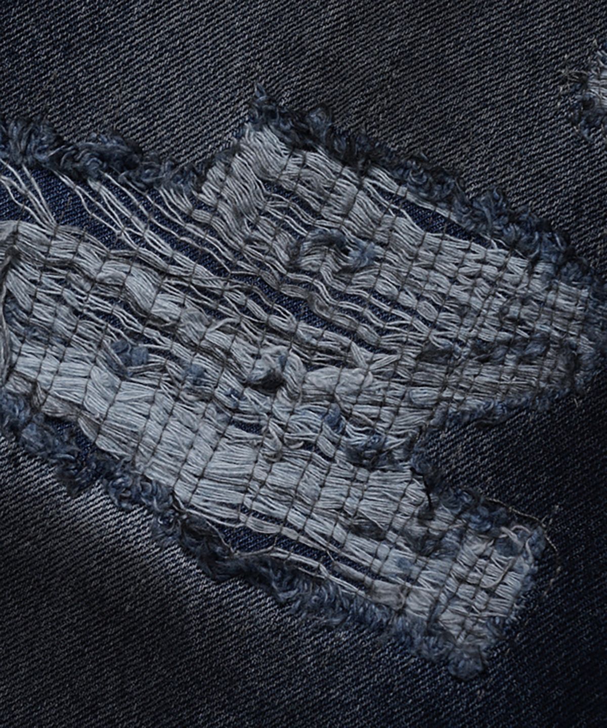 코너블레스(CORNERBLESS) QUILTED DIRTY DENIM PANTS