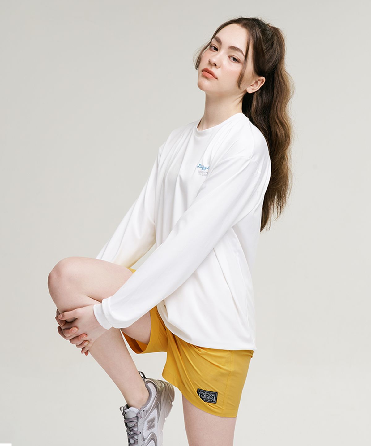 레이지비(LAZYBEE) [SET] 에어프레쉬 스트링 래쉬가드 + 스트레치 반바지 스윔 쇼츠 W 화이트
