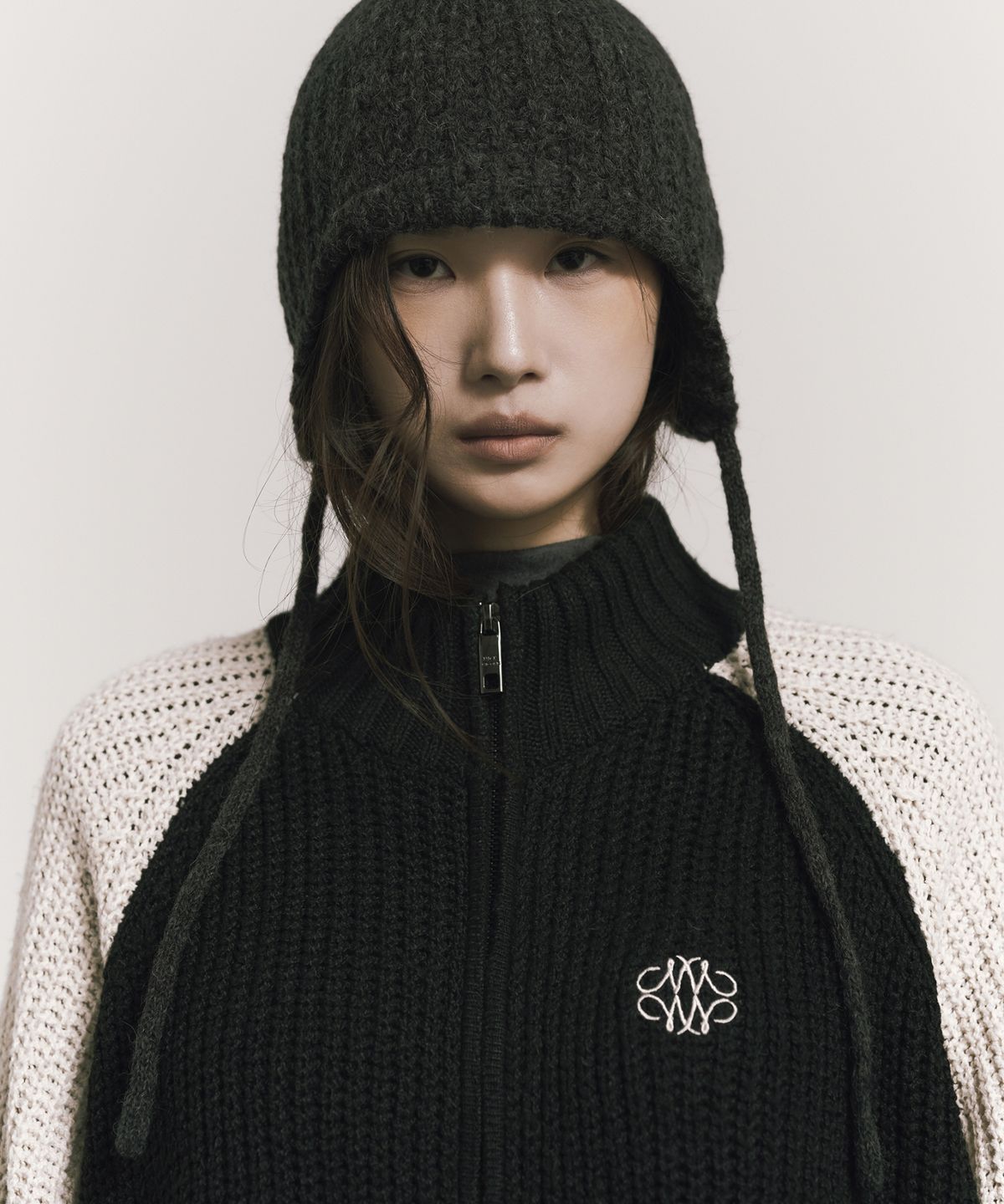닉앤니콜(NICK&NICOLE) RAGLAN RIB HALF ZIP KNIT CARDIGAN_BLACK