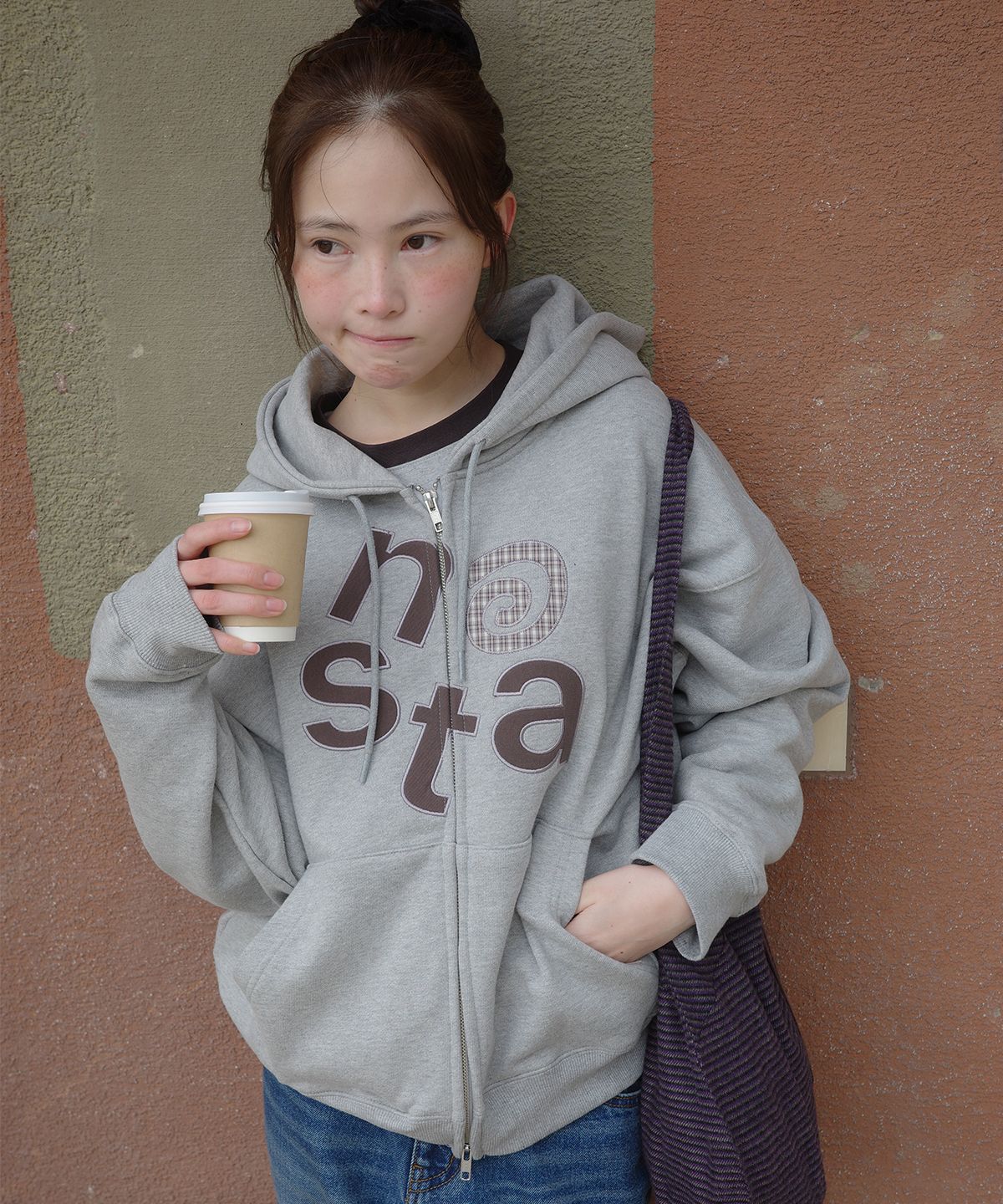 나츠(NAATS) At logo zip-up hoodie, melange gray