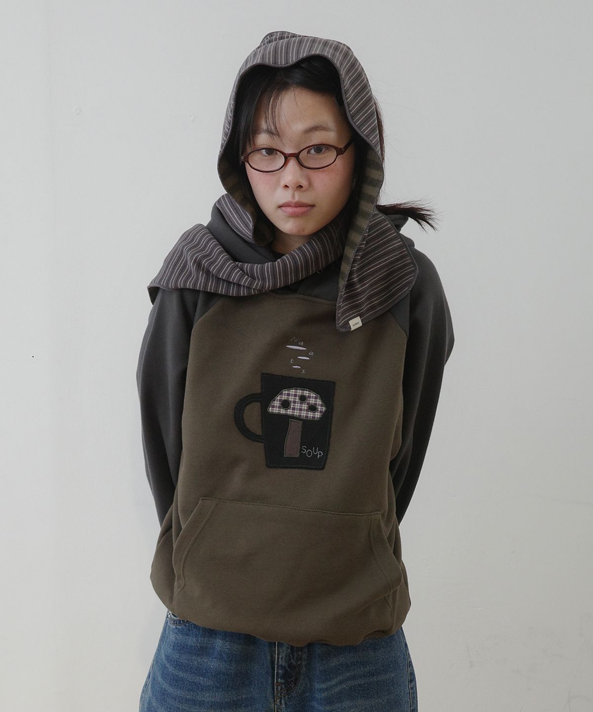 나츠(NAATS) Mushroom Soup Hoodie, khaki