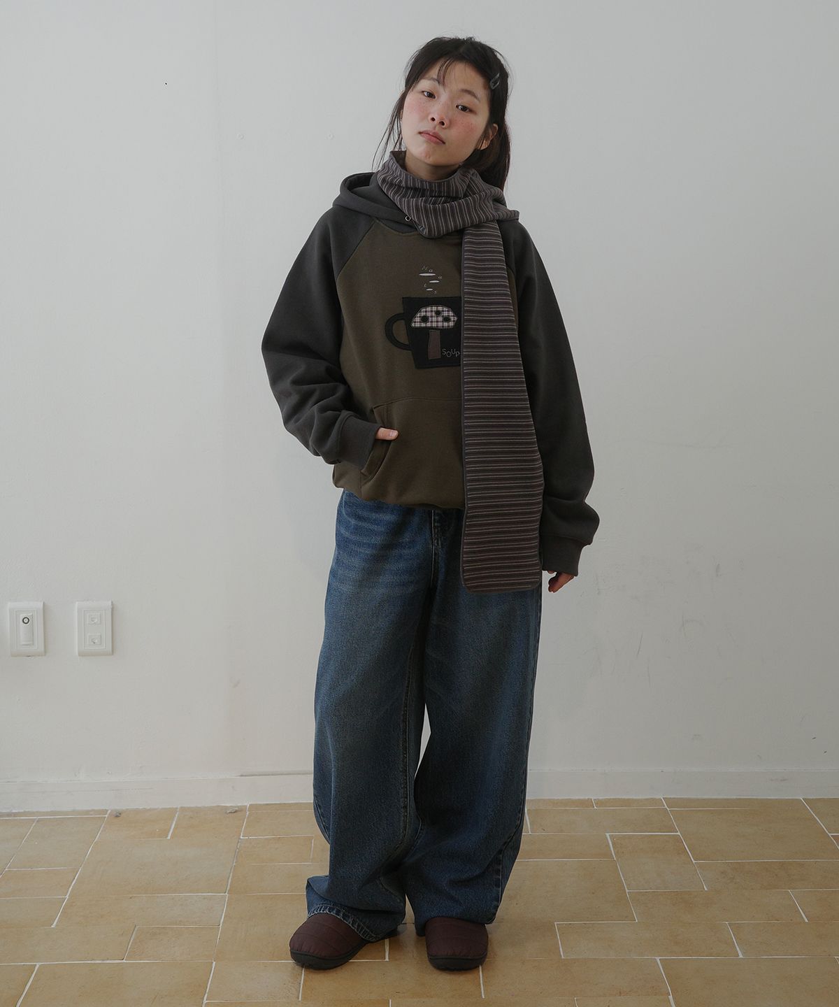나츠(NAATS) Mushroom Soup Hoodie, khaki