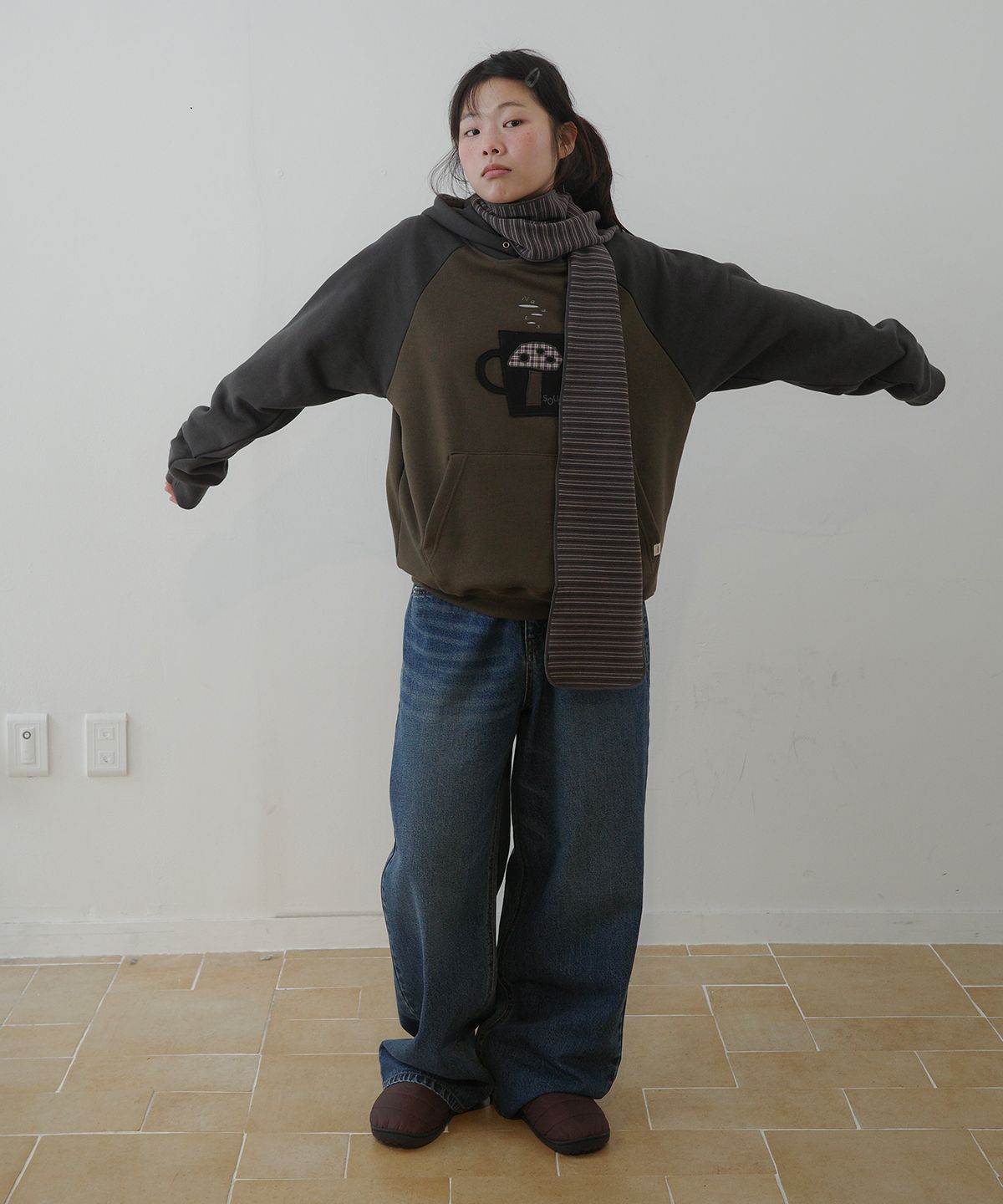 나츠(NAATS) Mushroom Soup Hoodie, khaki