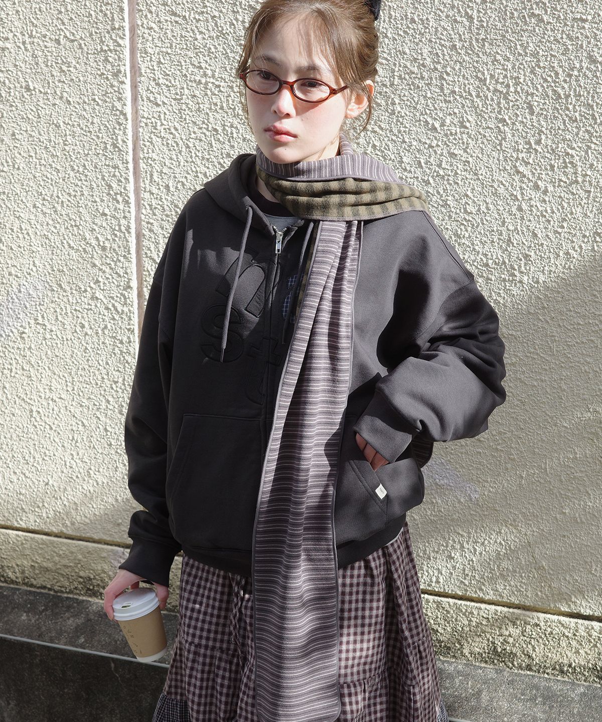 나츠(NAATS) Fuzzy stripe muffler, khaki