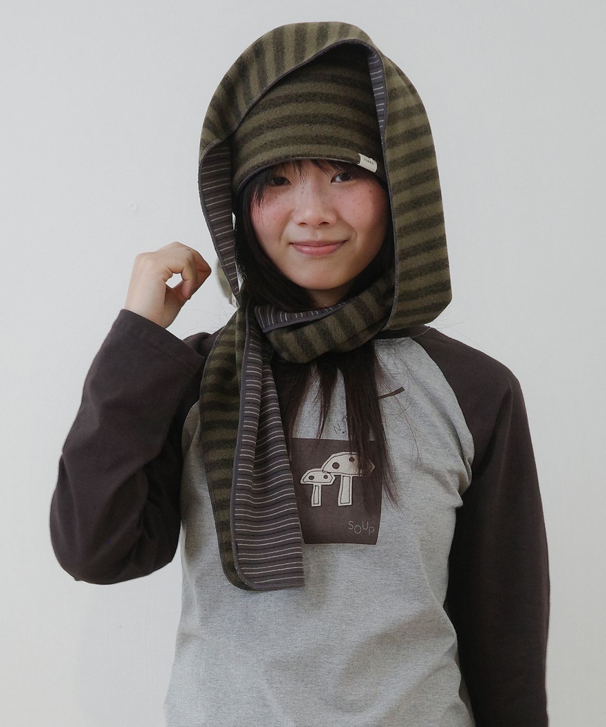 나츠(NAATS) Fuzzy stripe muffler, khaki