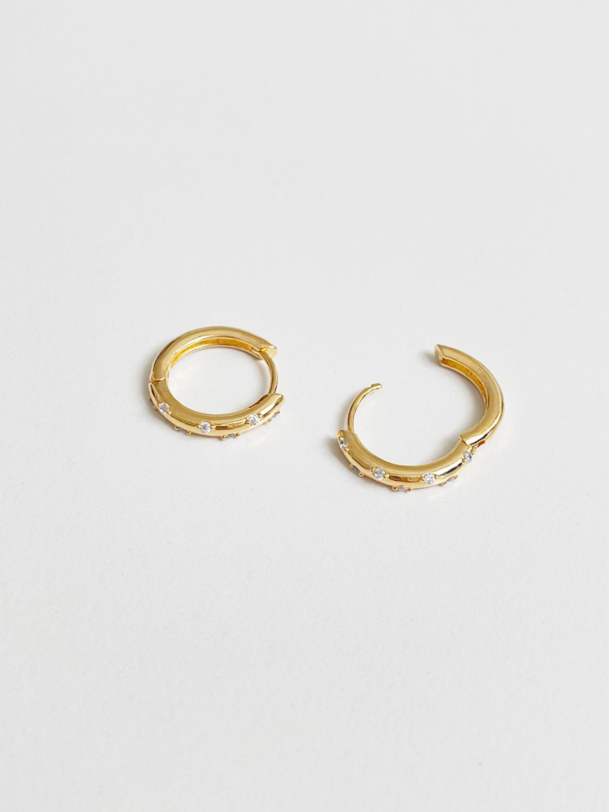엘리오나(ELYONA) ELA 36 Sparkle Ring Earrings
