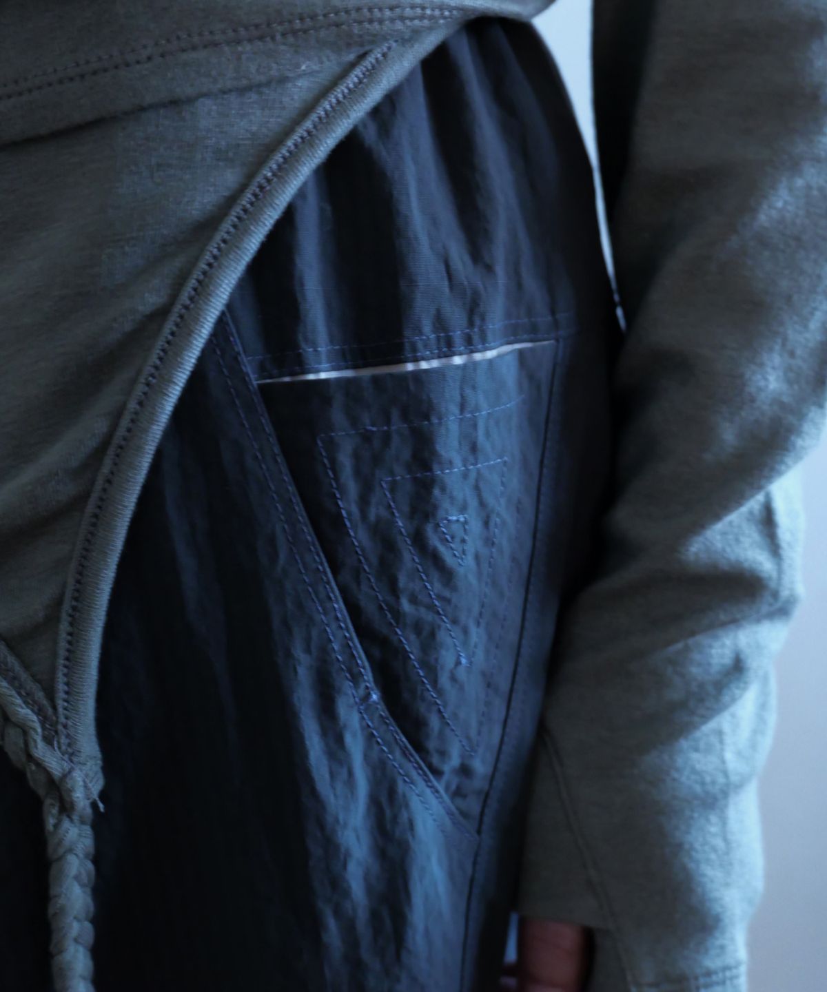 차마스포츠랩(CHAMASPORTSLAB) 089_Ongi Pants_Charcoal