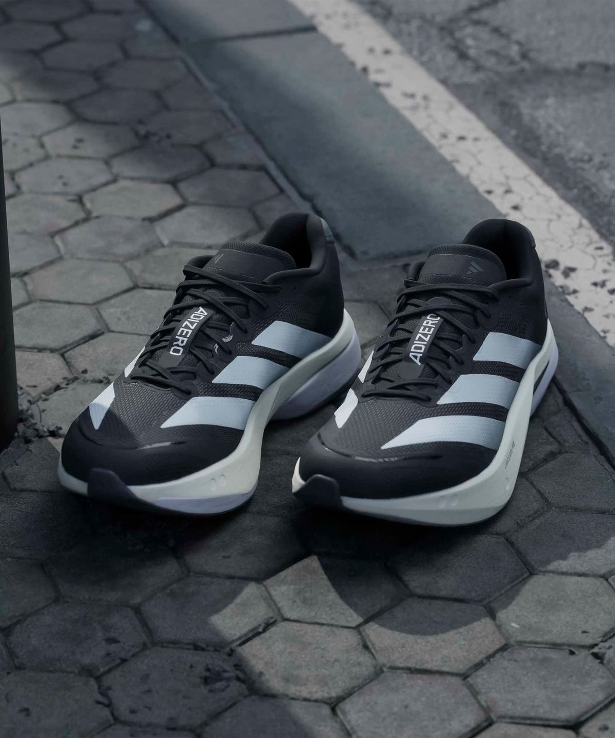 아디다스(ADIDAS) 아디제로 보스턴 13 M - 블랙:화이트 / JS4938