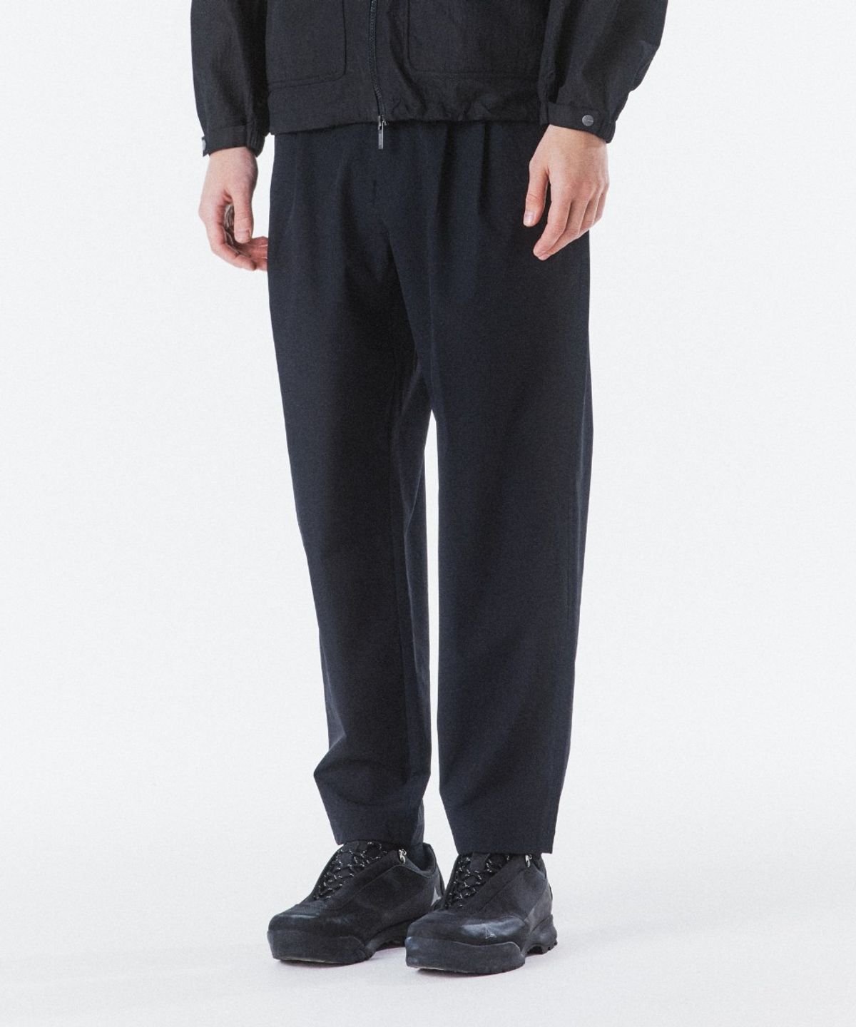 브롬톤 런던(BROMPTON LONDON) CARROT TROUSERS - BLACK (P261UPT102)