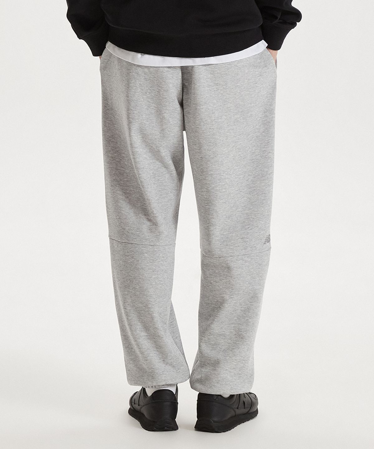 뉴발란스(NEW BALANCE) NBMLG11203 / UNI 에센셜 조거 팬츠 (GRAY)