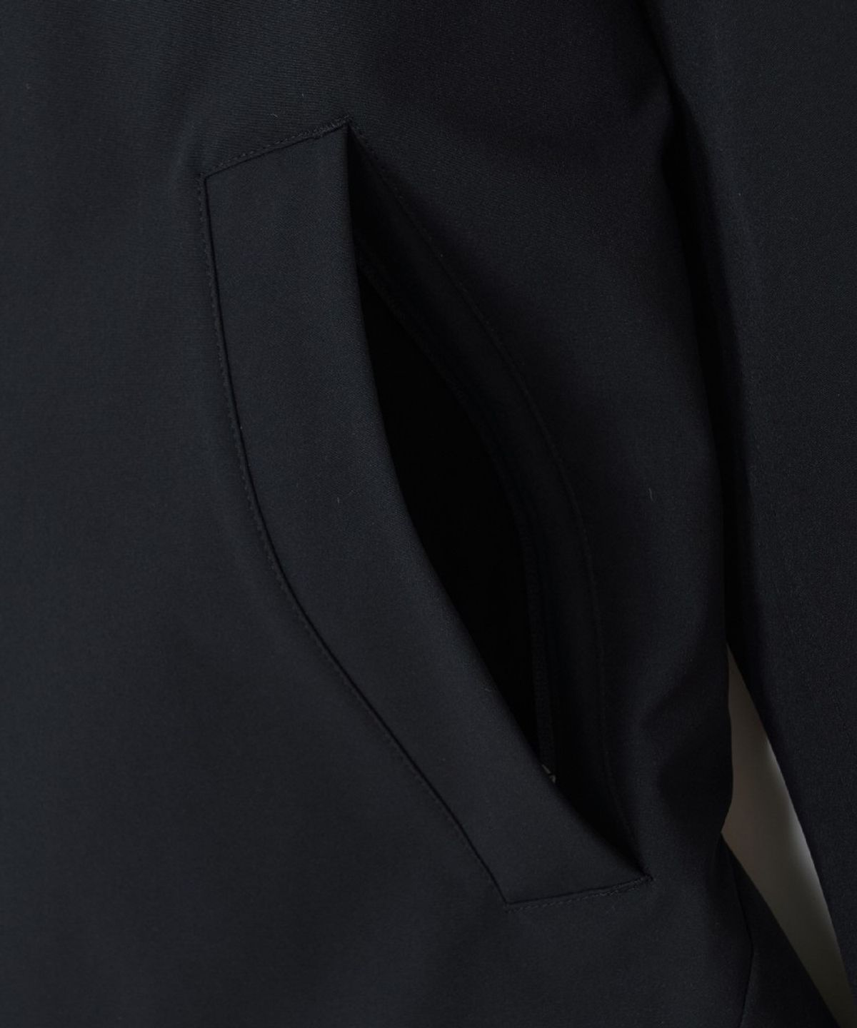 엠엘비(MLB) 고프코어 2L 커브 바람막이 NY (Black)