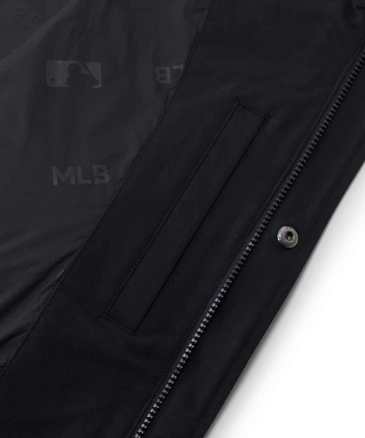 엠엘비(MLB) 고프코어 2L 커브 바람막이 NY (Black)